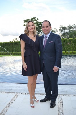 Victoria Robelo de Otero junto a su esposo, Daniel Otero.