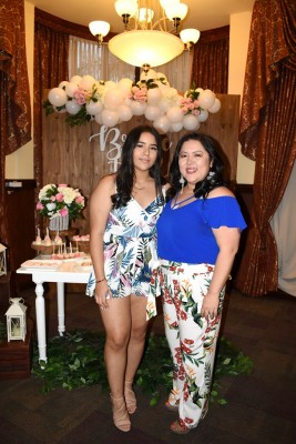 Yisselle Morales y su madre, Ingrid de Silva