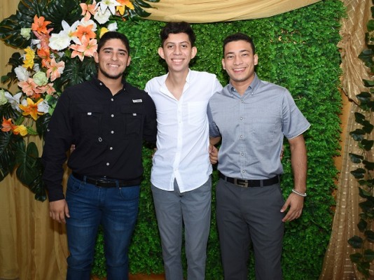 Allan Morán, Fernando Caballero y Daniel Durón