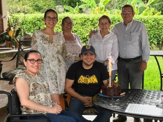 Continúan las celebraciones en la Familia Bográn-Castro