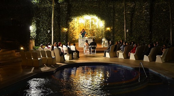 Fue una íntima ceremonia que dispuso de la presencia de los más selectos familiares de los novios (Fotografía: Román Valle)