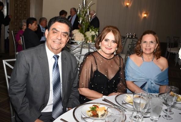 Héctor Valerio, Sonia Valerio y Sandra de Matute