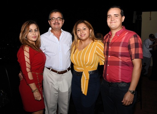 Lourdes Chinchilla, José Prats, Alejandra y Jose Prats Chinchilla