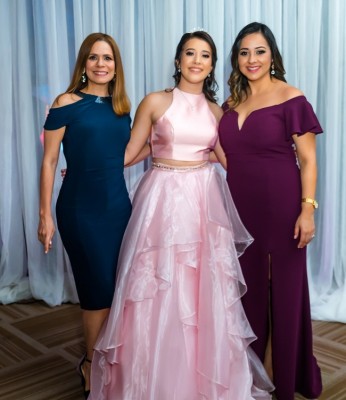 Sandra de Solis, Paola Sofia Solis Paz Y Gabriela de Mata