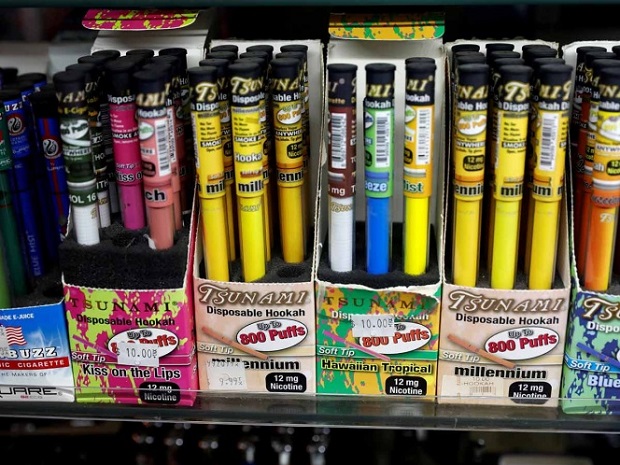 Prohíben venta de cigarrillos electrónicos con sabor en Nueva York