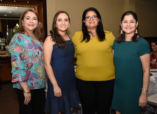 Ana Morales, Nathalie Chahín, Melissa Fernández y Ana de Acosta