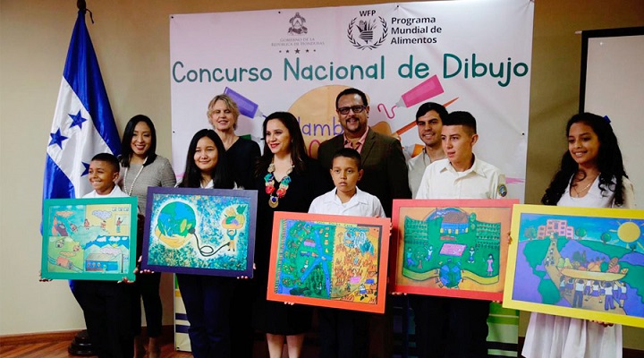 Premian a pequeños artistas ganadores del Concurso Nacional de Dibujo