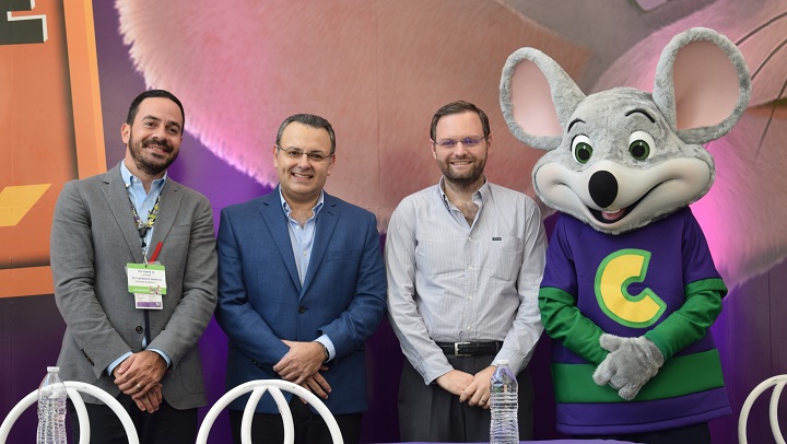 La diversión está próxima a llegar a Mega Mall con Chuck E. Cheese’s