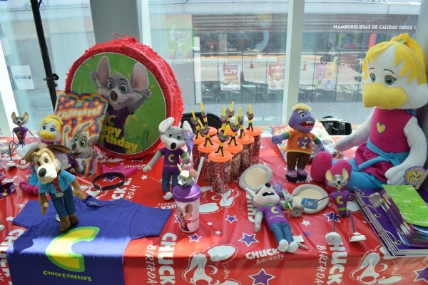 La diversión está próxima a llegar a Mega Mall con Chuck E. Cheese’s