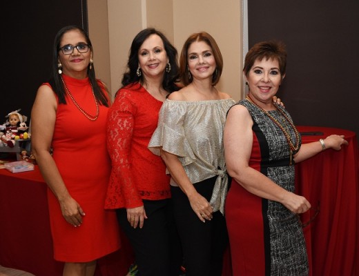 Jessie Villegas, Laura Ruíz, Irma Valladares y Lili Naser