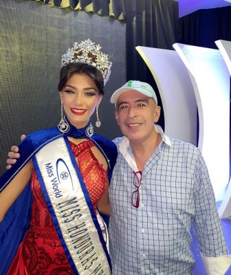 Leonel Caballero con la nueva Miss Honduras Mundo, Grissell Romero Nájera