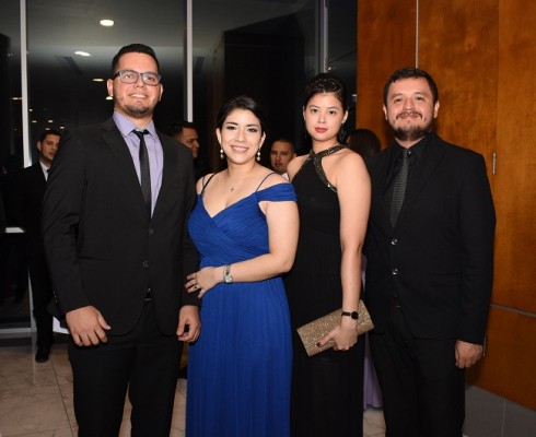 Mariano Gómez, Mónica Melgar, Yosselyn Bustillo y Nelson Benítez