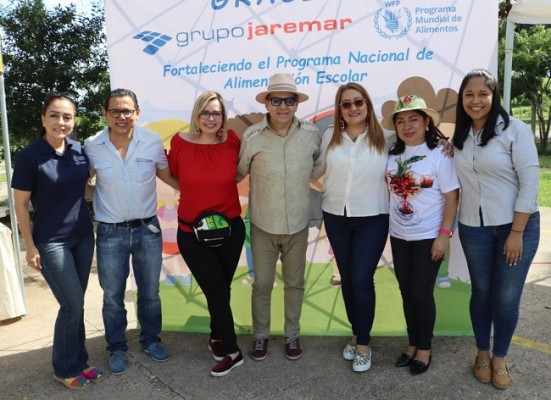 Hezel Tosta, Samuel Romero, Marissa Soto, Miguel Caballero Leiva, Ester Amaya y Rachel Henríquez en Comayagua