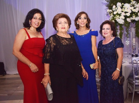 Sandra y Cecilia Kafati, Diana Faraj de Larach y Ivonne de Kafie.