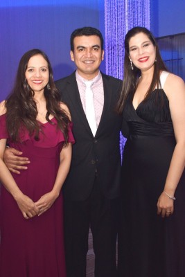 Zully Andino, Denys González y Pamela Boquín.