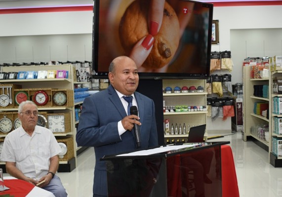 Almacenes El Titán apertura su décima tienda en Mega Mall de San Pedro Sula 