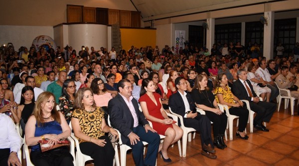 Tradicional "Altar del Día de Muertos" se exhibe en el Museo de Antropología de San Pedro Sula