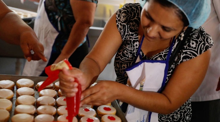 Empresarias de Ciudad Mujer conocen bondades de la nueva Ley de Fomento a las Mipymes