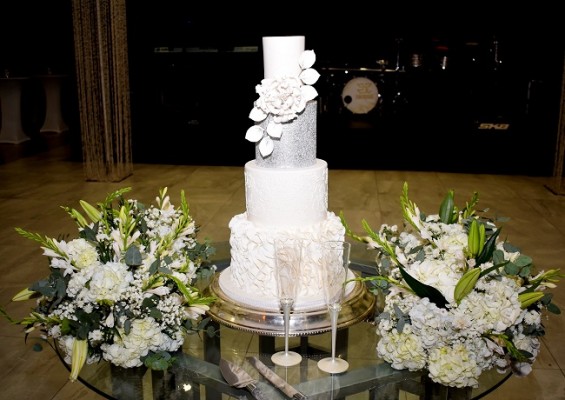 El exquisito pastel elaborado por Signature Cakes.