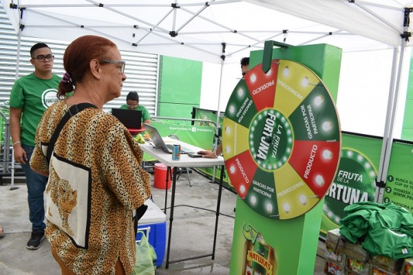 Néctares Frí…íto Natura´s inició la gira “La Fruta de la Fortuna”  para apoyar la educación del país 