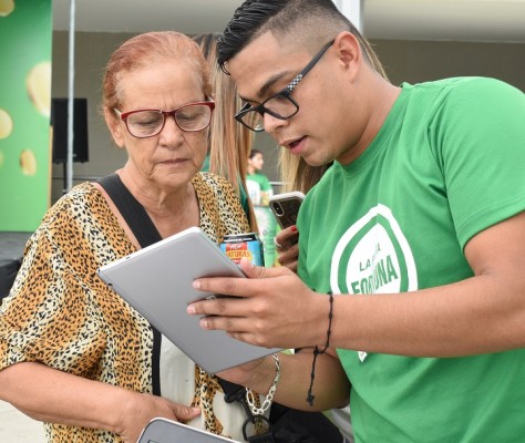 Néctares Frí…íto Natura´s inició la gira “La Fruta de la Fortuna”  para apoyar la educación del país 