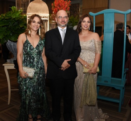 Giselle de Rishmawy, Michel y Lupita Hawit