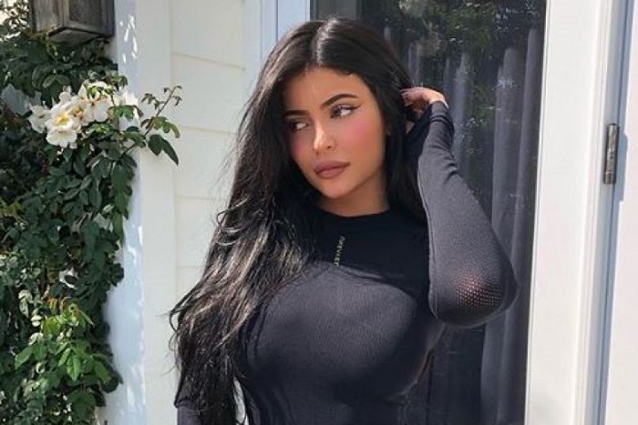 Kylie Jenner vende parte de su imperio a dueña de CoverGirl por 600 millones de dólares