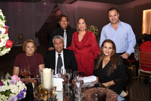 Ramón Figueroa, Alicia Franco de Figueroa, William Hall, Orlanda de Noriega, Guillermo Noriega y Ligia de Hall