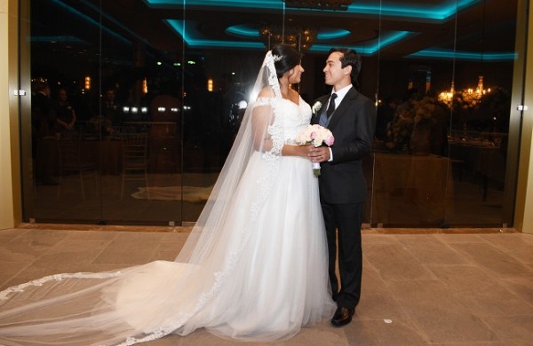 Sergio Misael Maldonado Funes y Amy Alejandra Flores Martínez, brillaron con luz propia en su noche de bodas