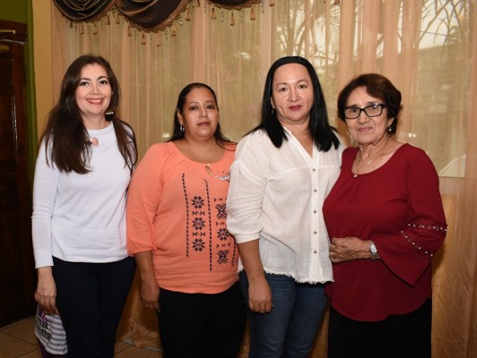Tania Rodríguez, Karla Reyes, Emilia Lara y Rosa Calderón