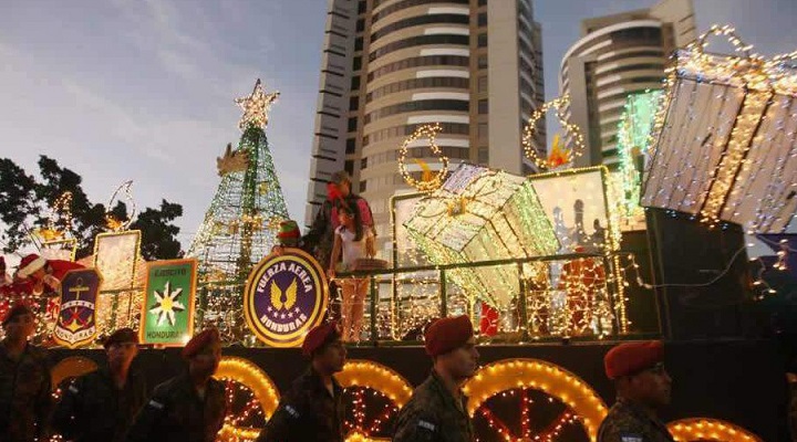 Capitalinos podrán disfrutar del tradicional desfile de carrozas y bandas navideñas