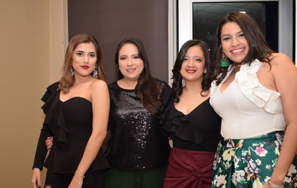 Ana Chiang, Gina Daccarett, Zoila Chirinos y Cinthia Amaya.