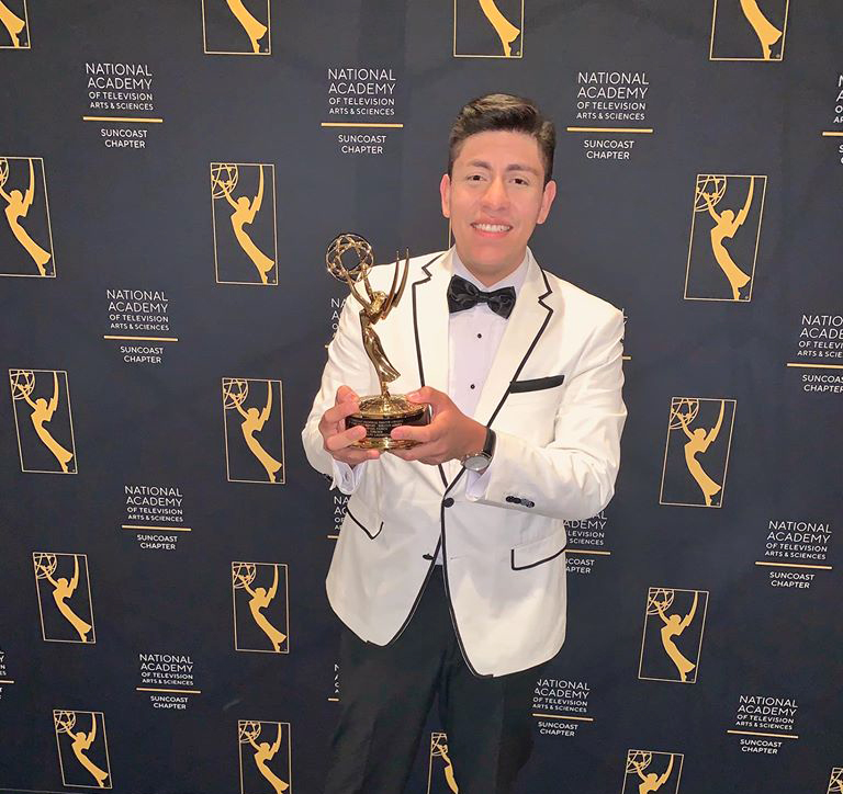 Periodista hondureño Axel Turcios gana premio Emmy