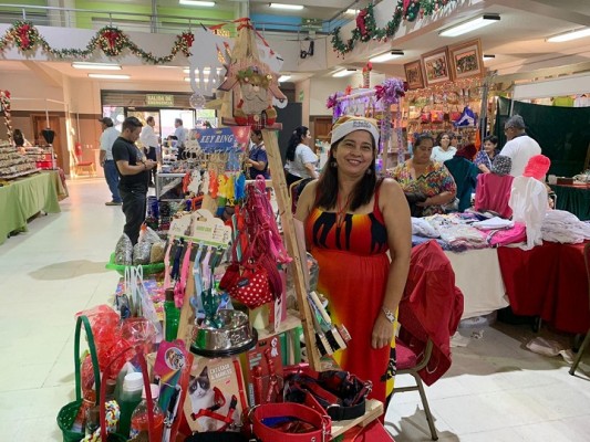 Inicia “Bazar del Sábado” navideño, emprendedores esperan unos 20 mil visitantes