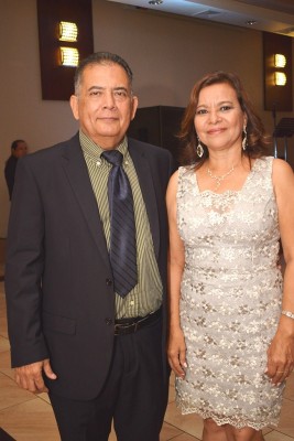 Carlos Zúñiga y Gladys Corea.