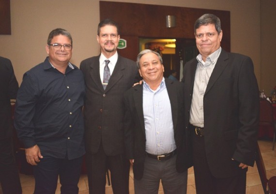 David Bertuz, Gustavo Hernández, Ramón Reyes y Julio Rendón.