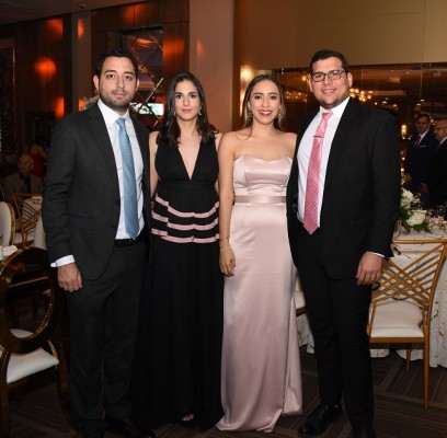 David Dieck y Daniella Bendeck de Dieck, con Emy Ewens y Joseph Samara