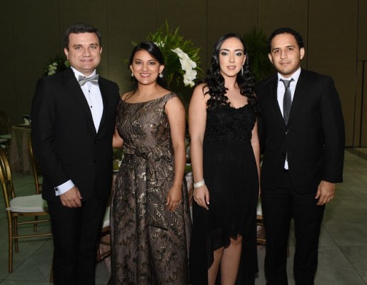 Didier Alpizar, Mabel Argueta, Jennifer Handal y Alejandro Rojas