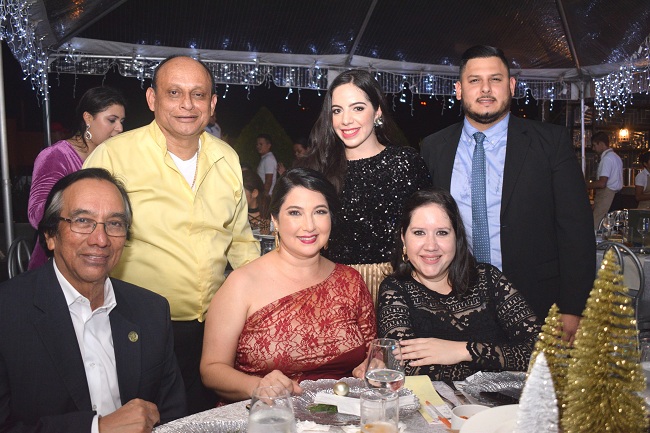 CCS festeja temporada navideña