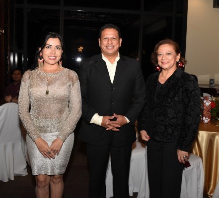 Fany Ávila, Byron Baena e Irma Chávez