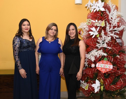 Gabriela Oliva, Delcy Betancourt y Wendy Salgado