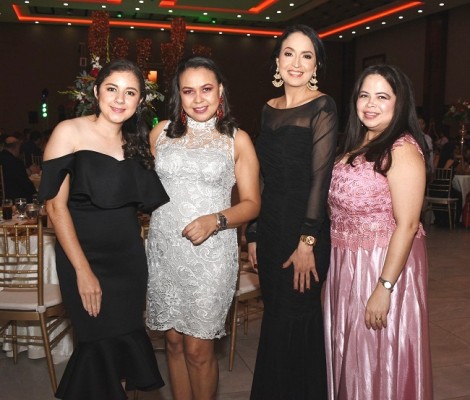 Gloria Muñoz, Flavia Cabrera, Nadelska Byers y Glenda Baca