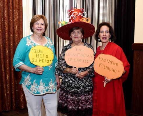 Guadalupe Urquía, Alicia Miriam Carranza y Martha Ivonne Zelaya