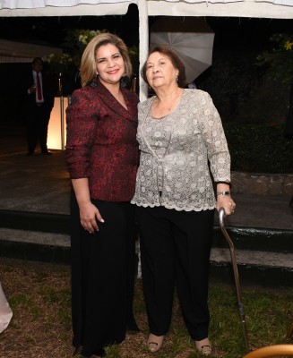 Katherine Ordóñez y Juana Paredes
