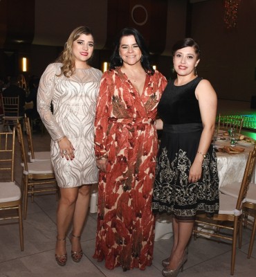 Las ejecutivas de Banrural: Denise Villegas, Jessica Guevara y Erika Pavón