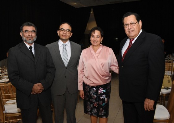 Marco Tulio Alvarado, Marco Alejandro Alvarado, Lourdes Alvarado y Mario Rivera