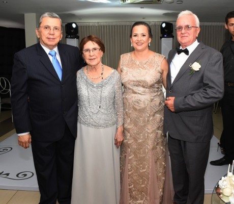 Roberto Reyes Silva, Ema de Reyes, Mirna Meermann y Roberto Pelucchi