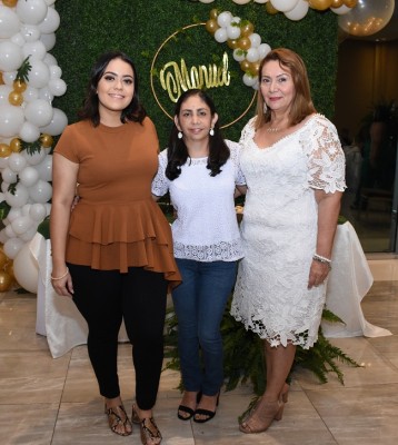 Adriana Melgar, Claudia Morillo y Suyapa de Melgar