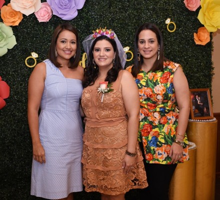 Ana Cecilia Pascua, Eva Priscila Camacho Varela y Vanesa Figueroa