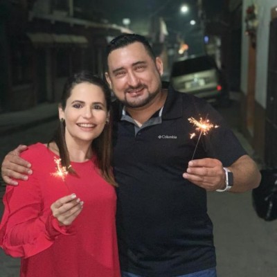 Aniek Van der Waag y Hector Interiano tuvieron una cita con el destino que culminará en el altar el próximo sábado 25 de enero.